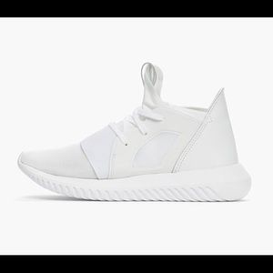 BRAND NEW Adidas Tubular Defiant shoes size 9